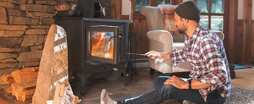 Fireplace Chimney Maintenance in Algonquin, Illinois